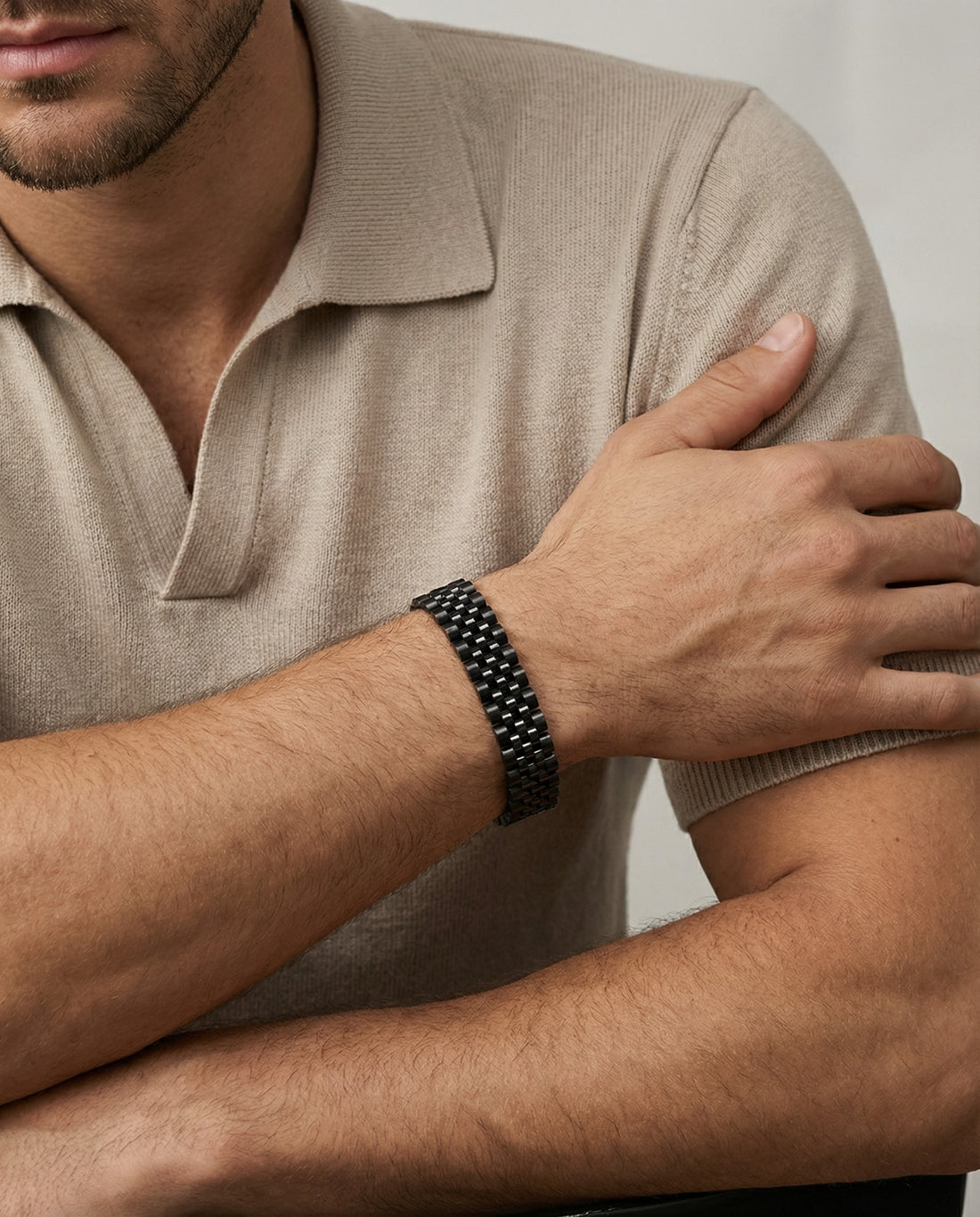 sleek black chain bracelet,