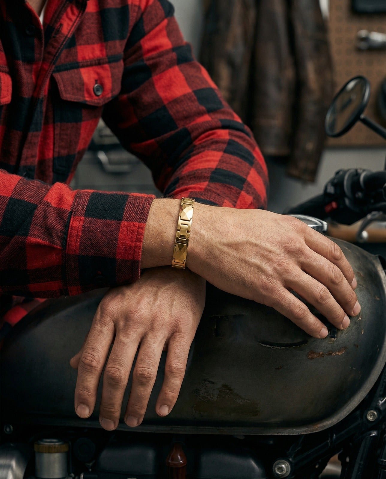 Aurelian Edge Bracelet