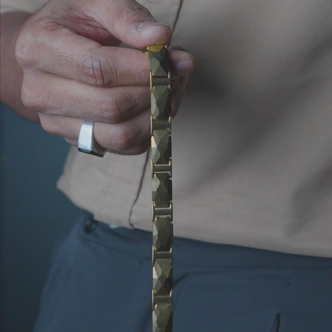 Aurelian Edge Bracelet